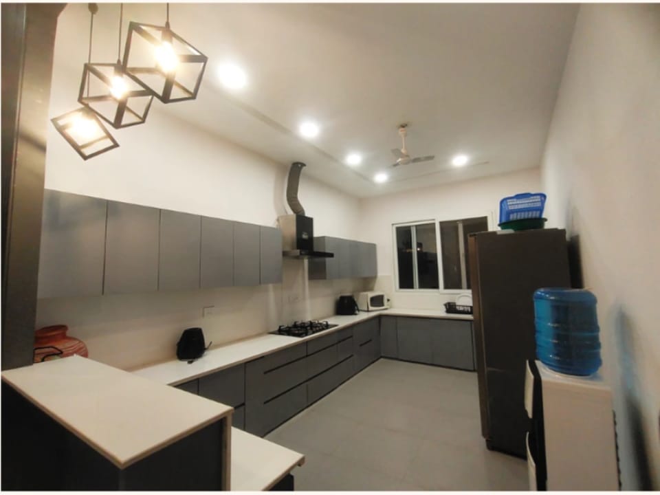 Shaw's Stylish Getaway for Staycations and Events Farm Stay in Noida