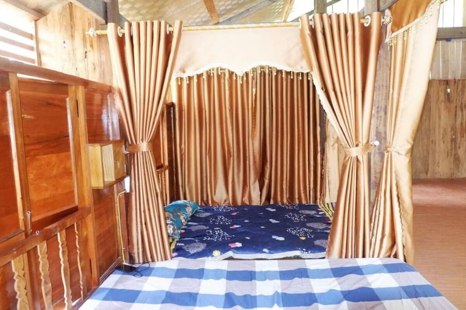 Mountain life with Red Dzao tribe in Ha Giang Vacation rental in Vietnam