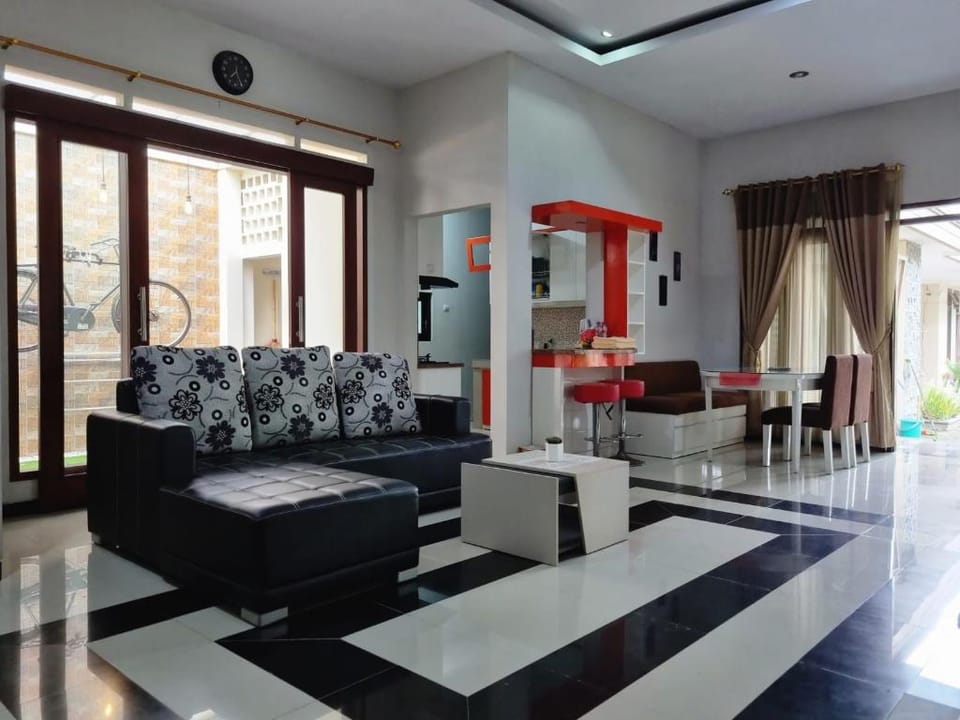 Vila Kebon Tebu Villa in Special Region of Yogyakarta