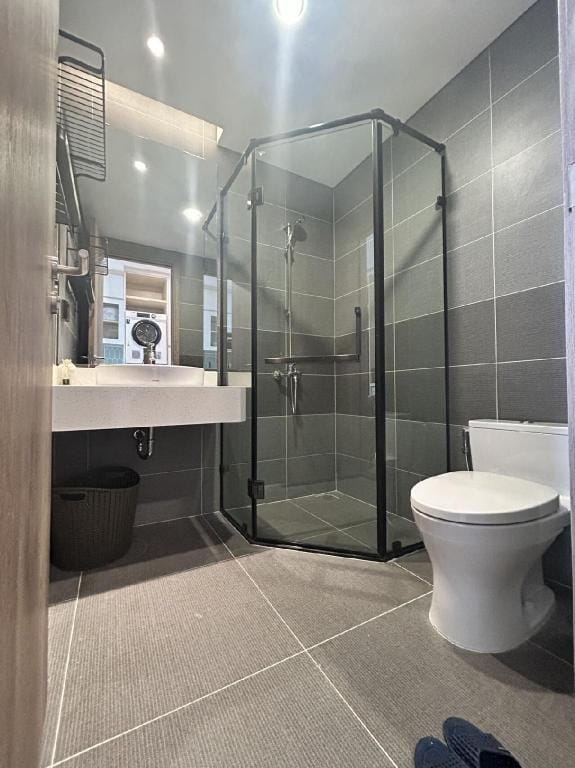 Moderm  & convinient 2 bedrooms at Ecopark Apartment in Laos