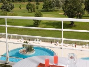 Villa with Private Garden Apartment in Pays de la Loire