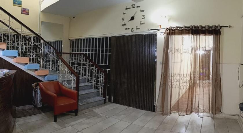 Luxury Moon Guest House Hotel in Islamabad
