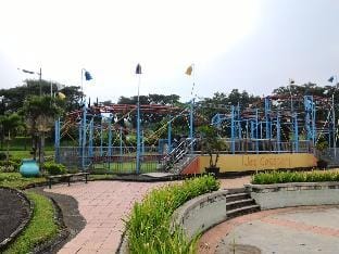 Villa Crystal Puncak Resort by GroRental Villa in West Java