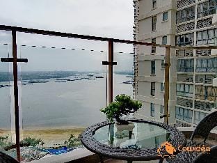 DangaBay - Live with Dreams (2BR2B) (4px) #Cowidea Vacation rental in Johor Bahru