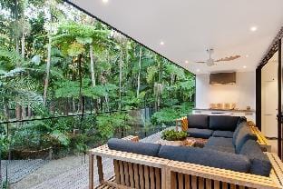 Luxury rainforest retreat, Little Cove Vacation rental in Noosa Heads