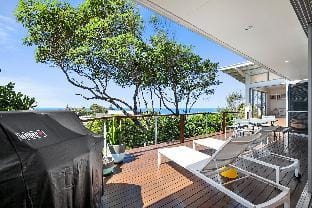 Stunning Seaviews, Sunshine Beach Vacation rental in Noosa Heads