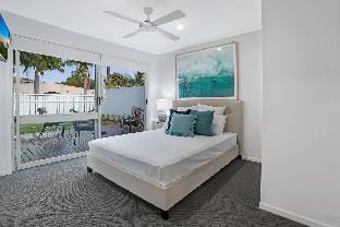 Walk to Hastings Street, Noosa Sound Vacation rental in Noosa Heads