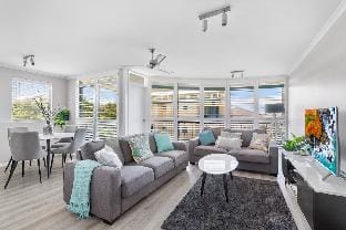 Penthouse with Ocean Views, Castaways Beach Vacation rental in Sunshine Coast