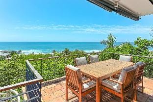 Villa with Panoramic Ocean Views Apartment in Noosa Heads