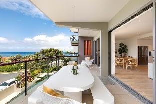 Luxury Seaside Living, Sunshine Vacation rental in Sunrise Beach