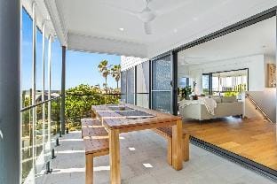 Seaside Family Getaway, Peregian Beach Vacation rental in Peregian Beach