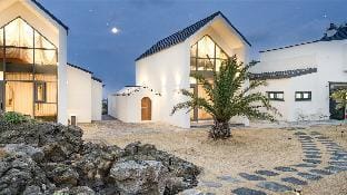 Jeju Geunalohu Pension Bed and Breakfast in South Korea