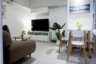 J's Home-Away-From-Home Apartment in Pattaya City