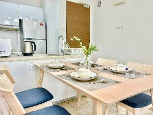 HC 8pax Comfort Place 3room Ara Damansara Vacation rental in Petaling Jaya