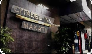 Citadel Inn a4 Central Nightlife Makati free Pool Vacation rental in Makati