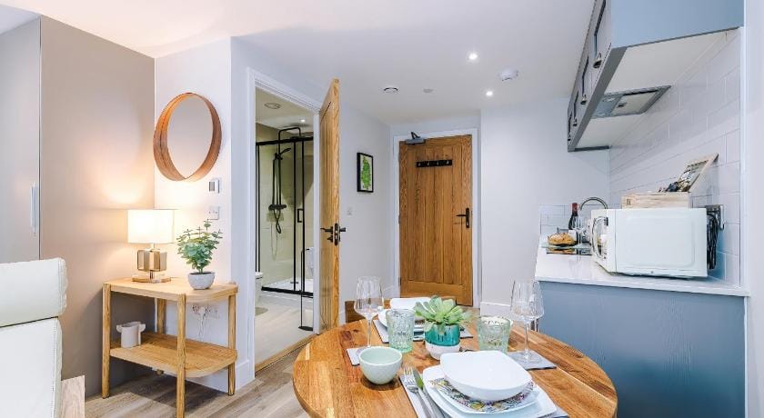 Rock Mill - Deluxe Studio Apartments Hotel in High Peak District