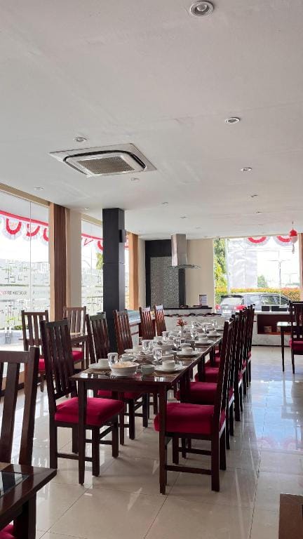 Sutan Raja Hotel & Convention Palu Hotel in Indonesia