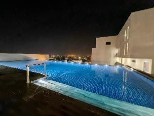 The PODIUM Kuching Family HomeStay D21113 @ 8PAX Apartment in Kuching