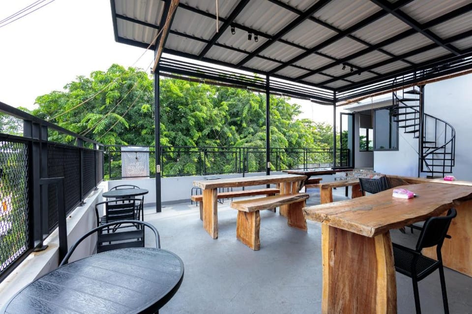 D Twinz House Syariah Redpartner Hotel in Jakarta