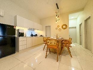 The Horizon Ipoh |Bohemian 6pax APT| Iconique06 Apartment in Ipoh