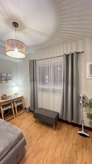 The Japandi Studio w/ Pool & Gym - CDO City Center Apartment in Cagayan de Oro