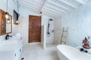 Sunflower 3 BR Private Villa With sea view Y038 Villa in Karangasem Regency