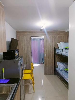 Shore residence in MOA by IOWA Apartment in Pasay