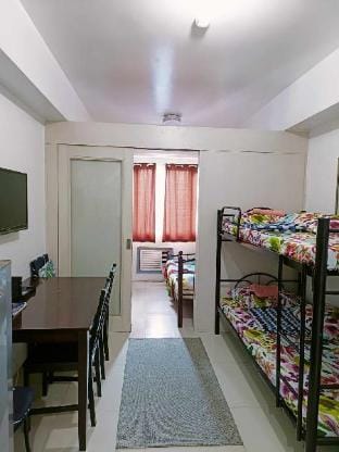 Shore residence in MOA by IOWA Apartment in Pasay