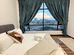 Ponderosa golf Molek | 8min to Midvalley Apartment in Johor Bahru