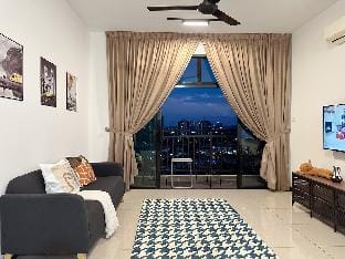 Ponderosa golf Molek | 8min to Midvalley Apartment in Johor Bahru