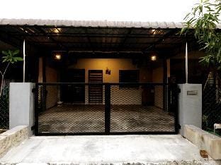 D'Aura Homestay Kelebang Ipoh Fully Aircond Vacation rental in Ipoh