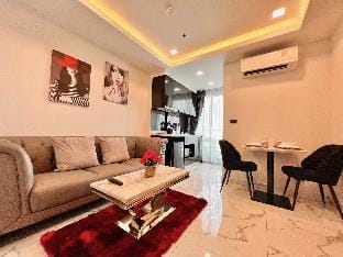 HIGH CLASS 1 Bedroom in Arcadia Millennium Apartment in Pattaya City