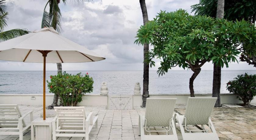 DHAUTEYA VILLA Resort in Abang