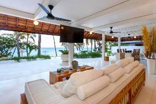 Sunflower 6 BR Private Villa With sea view Y039 Villa in Karangasem Regency