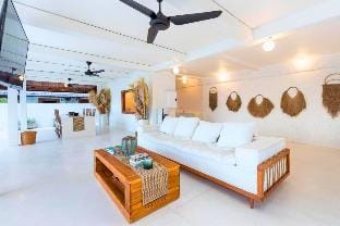 Sunflower 6 BR Private Villa With sea view Y039 Villa in Karangasem Regency