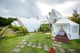 Spectacular Standard Tent with Mountain View Vacation rental in Karangasem Regency