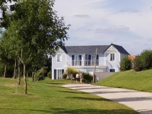 Charming apartment at a golf course Vacation rental in Pays de la Loire