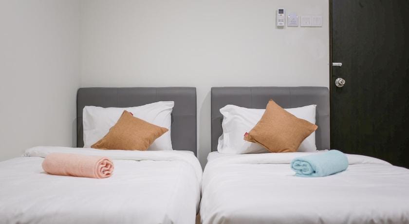 Cheerful Guesthouse, 2min to Adventist #BudgetStay Hostel in George Town