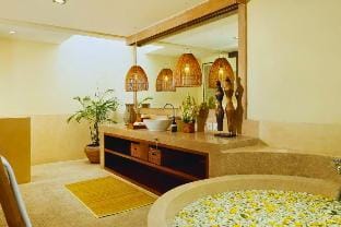 Brave The Ocean 5BR With Private Pool Villa NE56B Villa in North Kuta