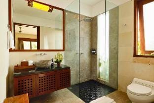 Acacia Garden view 6 BR Private Villa  ZN51 Villa in Kuta Selatan