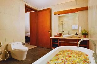 Grand Serenity 9 BR With Private Pool Villa NE130A Villa in North Kuta
