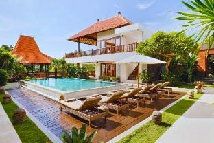 Grand Serenity 9 BR With Private Pool Villa NE130A Villa in North Kuta