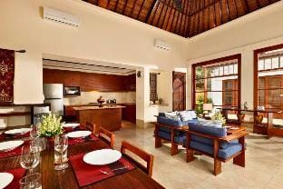 Hazel 3 BR Private Pool Villa ZN53 Villa in Kuta Selatan