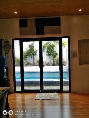 Villa Escapes 2 Villa in Angeles