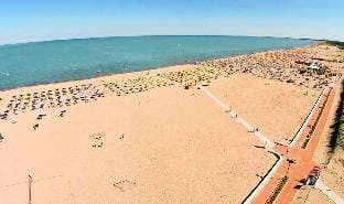 Fantastic three-room penthouse - Beahost Rentals Apartment in Rosolina Mare
