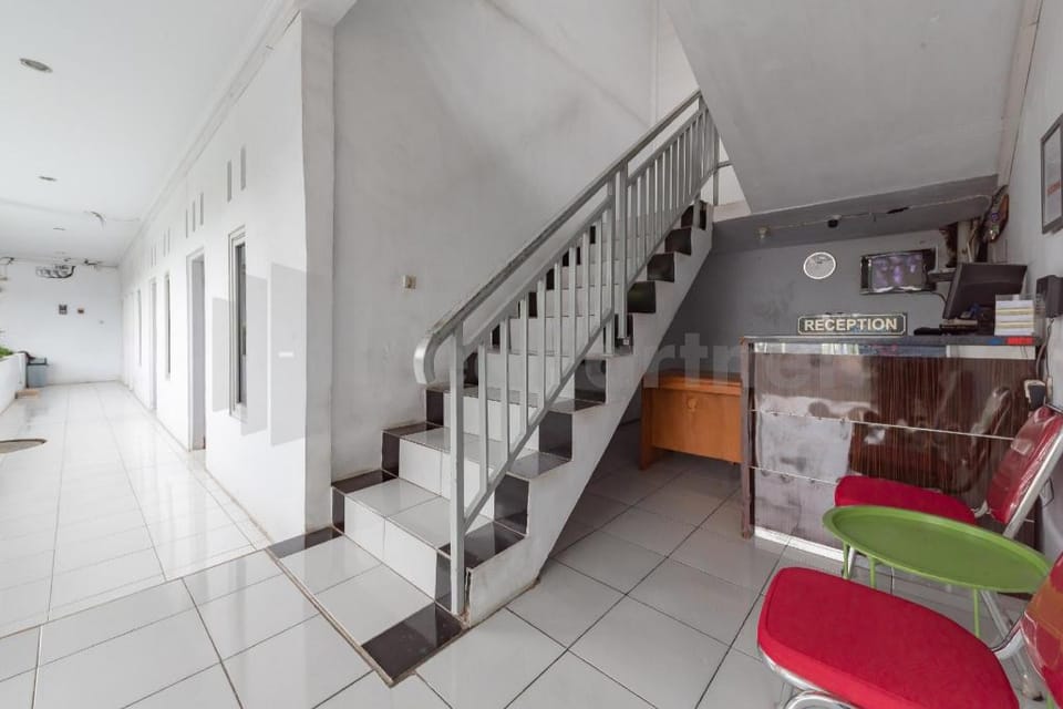 Pondok Tasyiq Syariah RedPartner Hostel in West Java