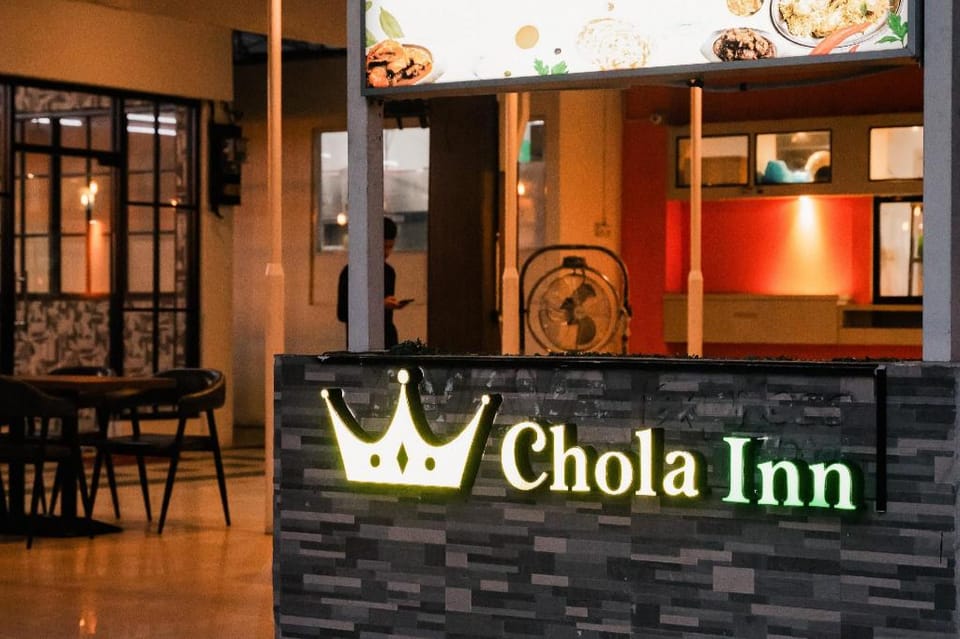 Chola Inn @ Nagoya Hill Batam Mitra RedDoorz Hotel in Riau Islands, Indonesia