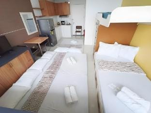 14H Accommodate maximum of 8 pax. Prime location and Walking distance to Ayala & IT Park w/ WIFI Vacation rental in Lapu-Lapu City