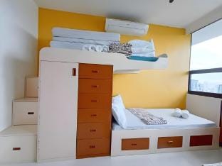14H Accommodate maximum of 8 pax. Prime location and Walking distance to Ayala & IT Park w/ WIFI Vacation rental in Lapu-Lapu City