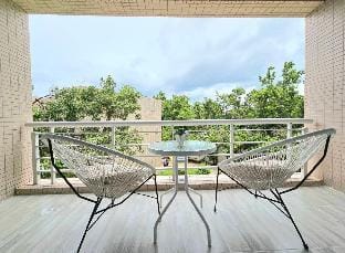 Baan Sansaran Excellent apartment on the beach  Apartment in Nong Kae
